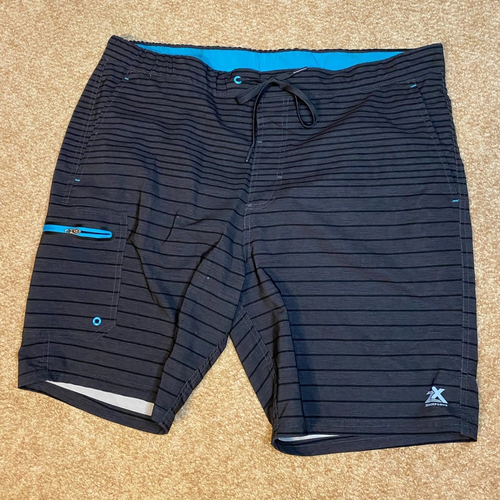 Men’s zeroxposur swim trunks size XL